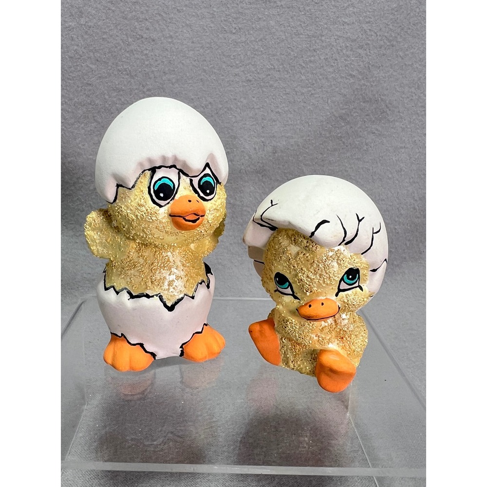 Vintage Hatching Chicks Ducklings Textured Big Eyes Anthropomorphic Ceramichrome